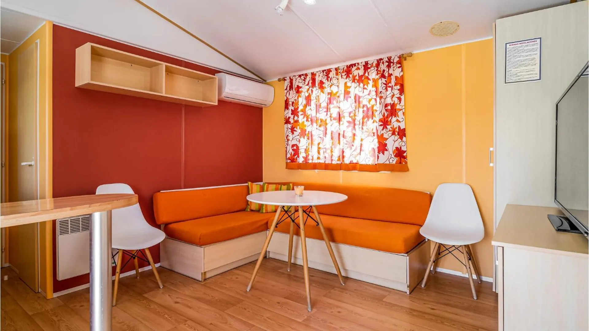 Cozy Apartment In Chipiona With Wifi